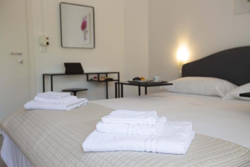 Hotel Elite Cervia Esterno foto