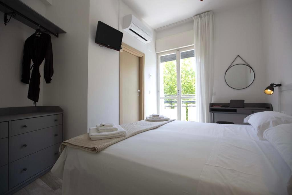 Hotel Elite Cervia Esterno foto