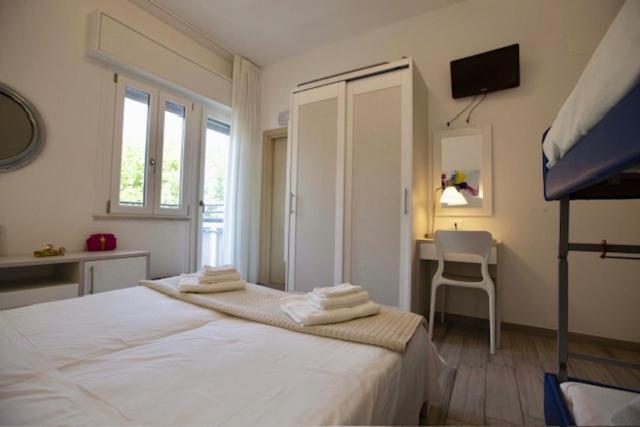 Hotel Elite Cervia Esterno foto